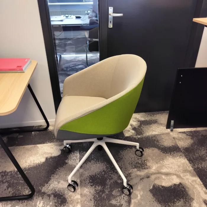 Bejot verrijdbare stoel OX:CO van € 630,- voor € 315,-