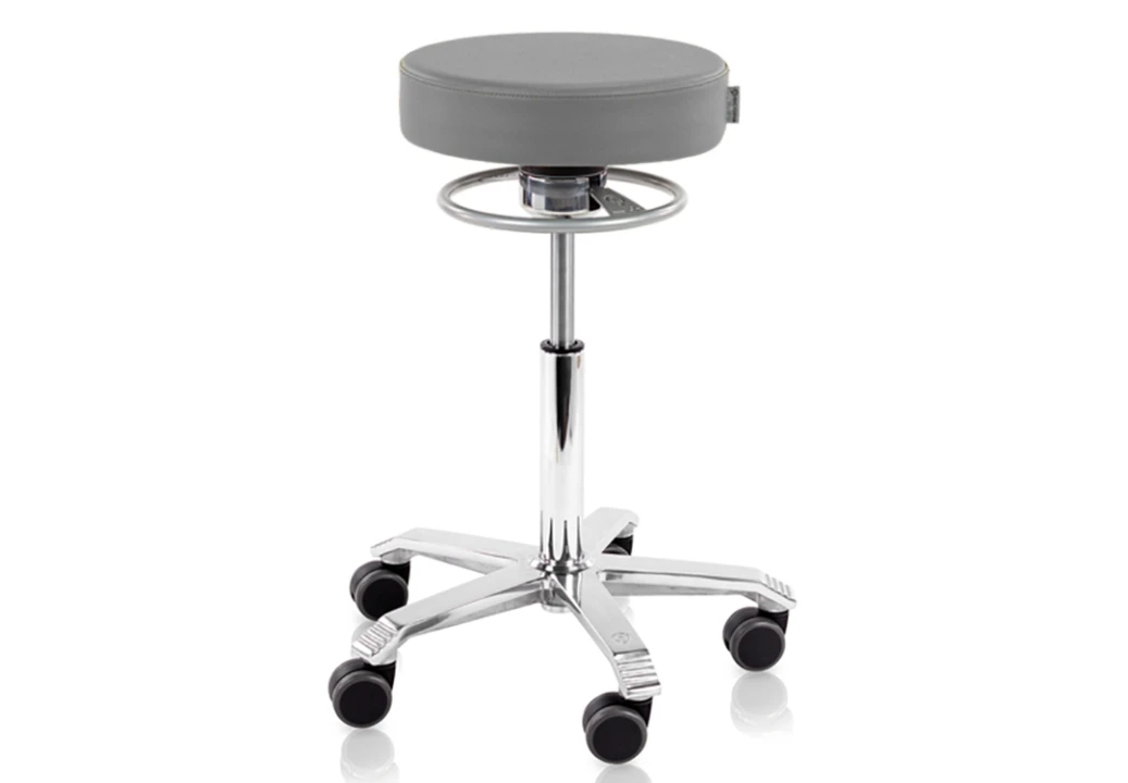 Set van 2 Yossi stoelen met houten poot