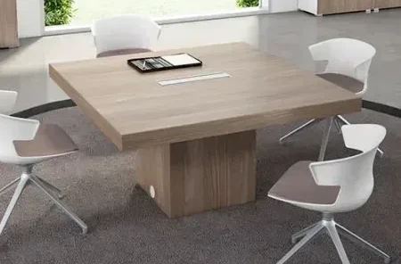 Versluis boardroomtafel T45 van € 1.705,- voor € 250,-