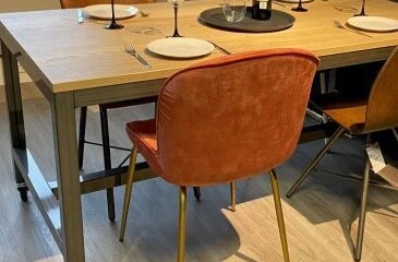 Versluis verrijdbare tafel Valk van € 510,- voor € 275,-