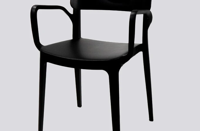 Stapelbare terrastoel met armleggers 102