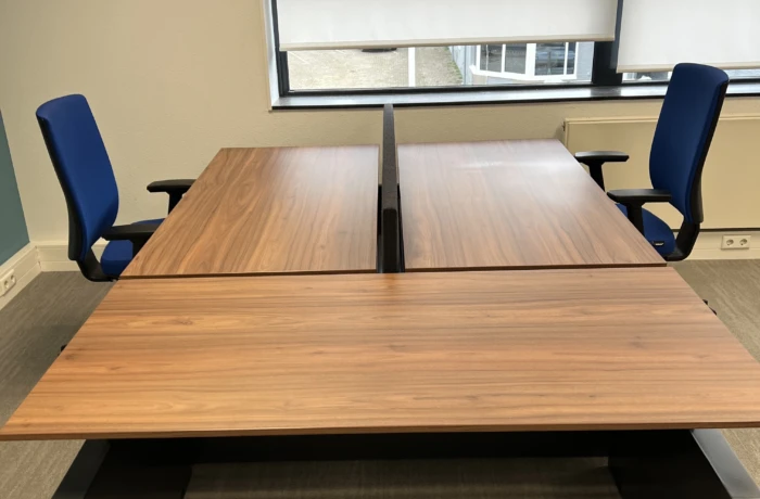 Voortman Hi Tee duo bureau voor €250,-