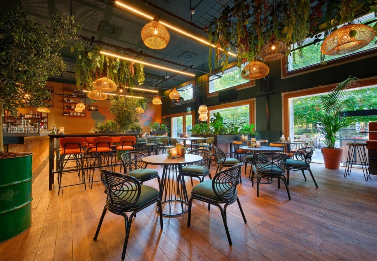 Versluis tafel Pilon