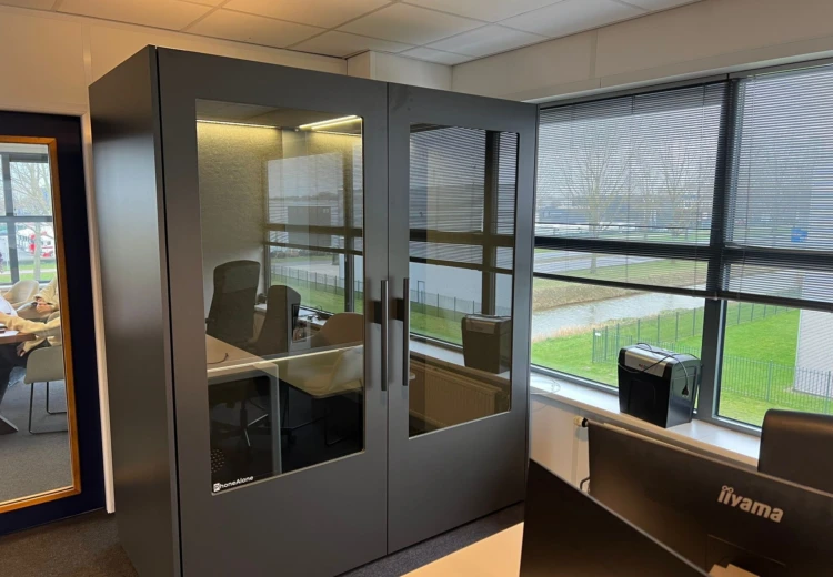 Referentiefoto Phone Alone Meetbooth