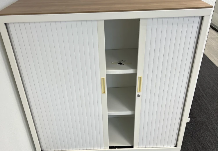 Versluis roldeurkast voor € 50,-
