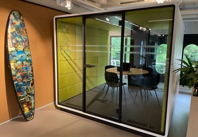 Ref Oneill Mikomax Hush vergadercabine