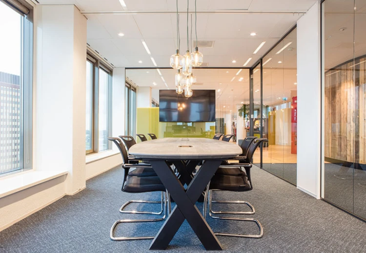 Referentie btbroterdam8 boardroomtafel groot