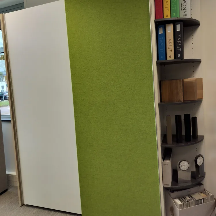 Vario M10 schuifdeurkast van € 1.970,- voor € 450,-