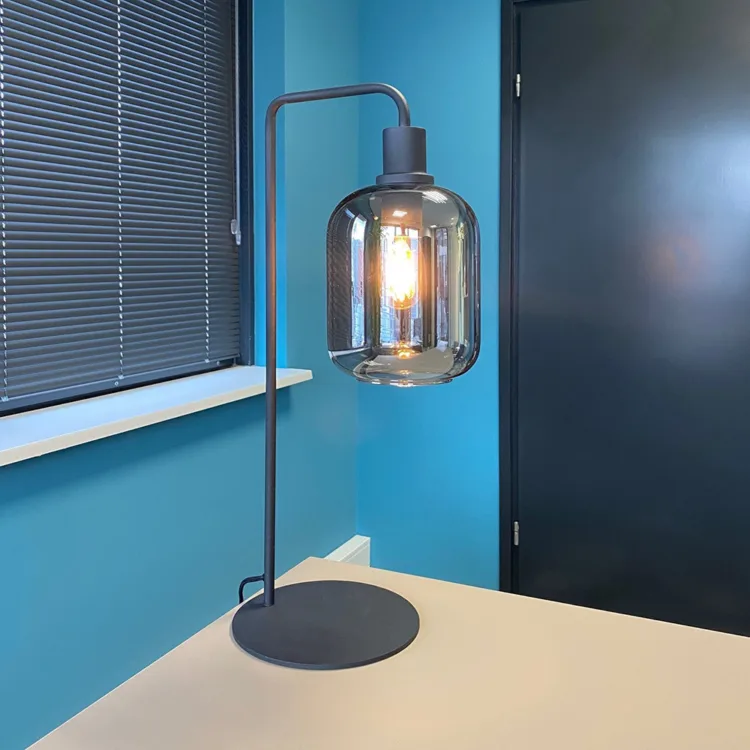 Versluis tafellamp Lekar