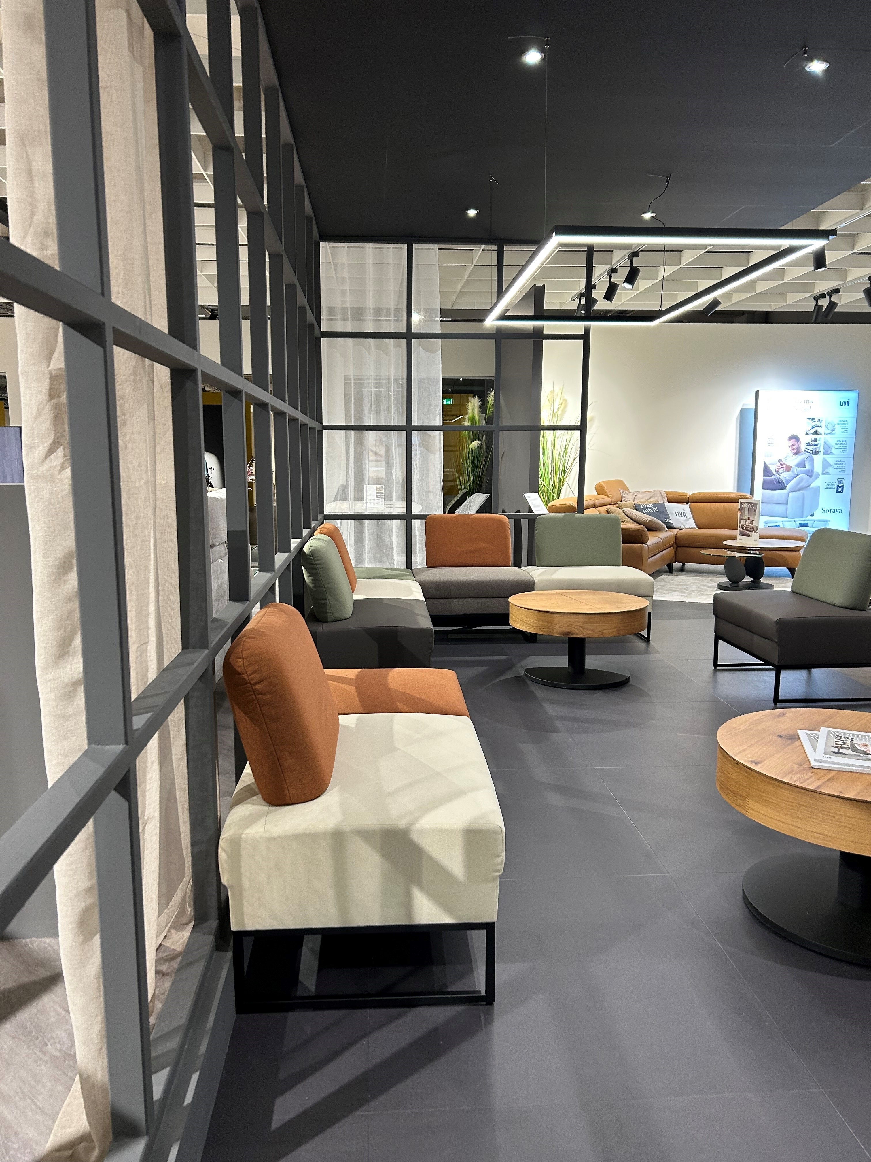 M1 bank opstelling met trendkleuren