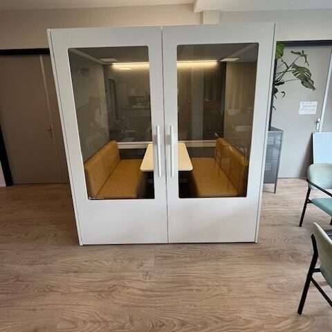 Referentie Phone Alone booth 2